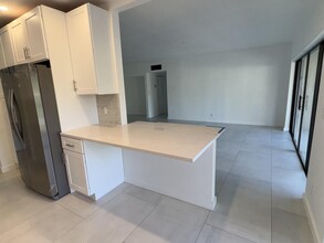 6314 Longboat Ln W in Boca Raton, FL - Building Photo - Building Photo
