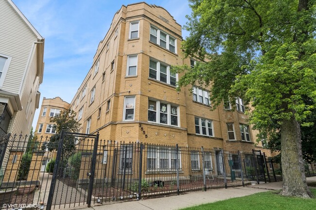 property at 3555 W Lyndale St