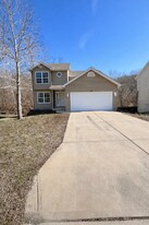 3836 Country Club Dr in Imperial, MO - Building Photo