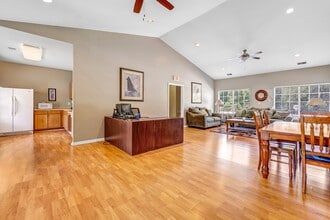 The Flats on Waters Edge in Hermitage, TN - Foto de edificio - Interior Photo