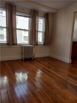 64 Gordon St in Quincy, MA - Building Photo