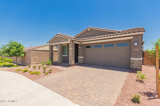 20221 W Roma Ave in Litchfield Park, AZ - Building Photo - Building Photo