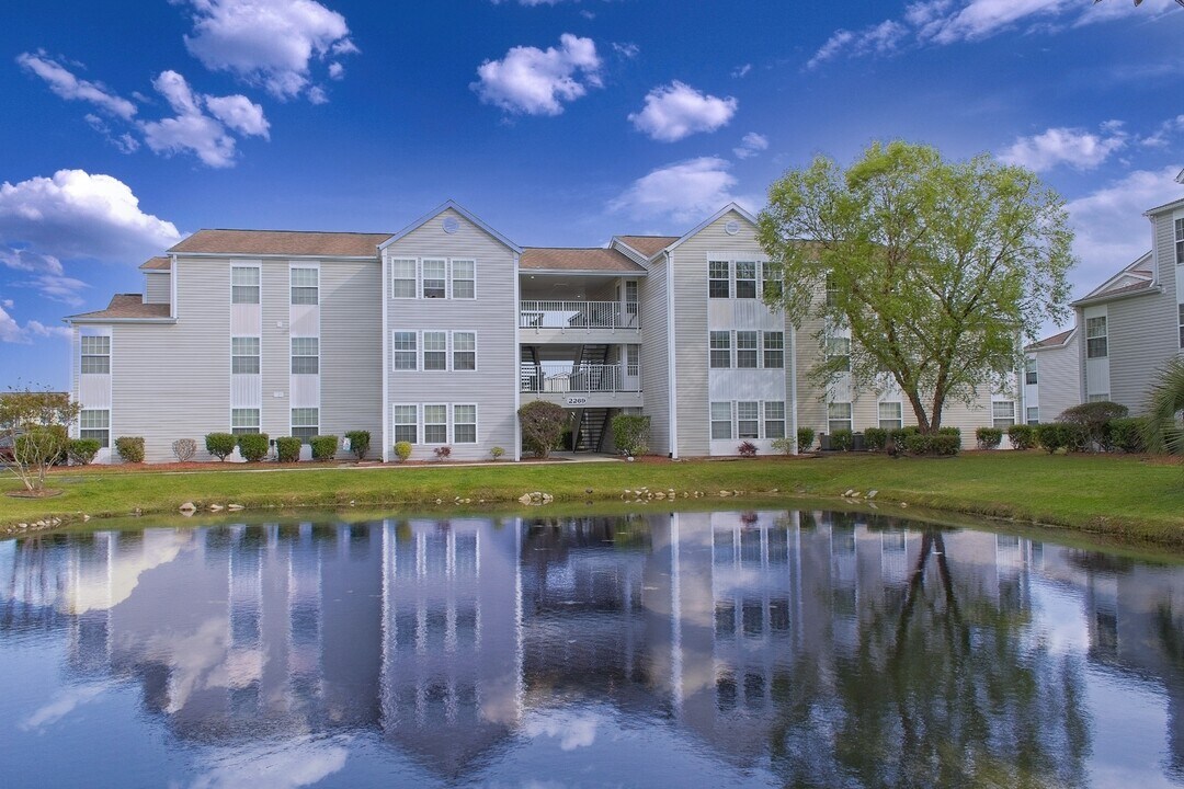 2269 Essex Dr, Unit 2269 J in Myrtle Beach, SC - Building Photo