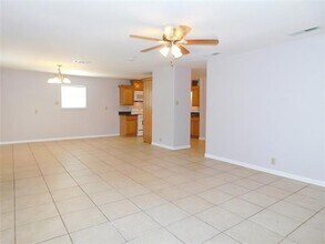 714 N Ruddell St in Denton, TX - Building Photo - Building Photo