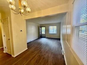 3718 Groveland Ave SW in Wyoming, MI - Building Photo - Building Photo