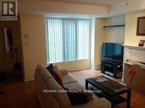 5 Everson Dr in Toronto, ON - Building Photo - Building Photo