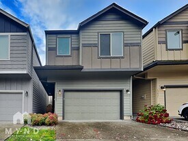 13023 NE 26th St in Vancouver, WA - Building Photo