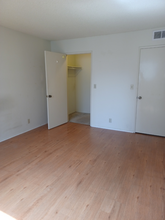 1831 Purdue Ave, Unit 204 in Los Angeles, CA - Foto de edificio - Building Photo
