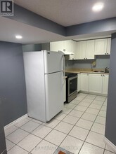 33 Kenborough Ct in Markham, ON - Building Photo - Building Photo