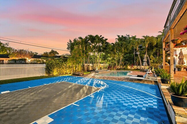 property at 9636 NE 5th Avenue Rd