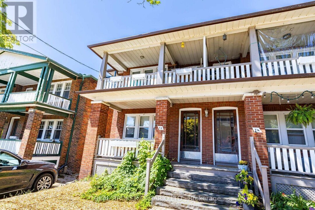 72 Glen Manor Dr in Toronto, ON - Building Photo