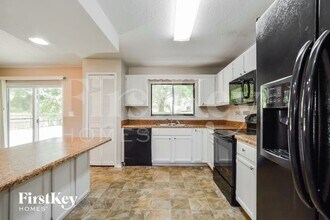 5642 Westview Dr in Orlando, FL - Building Photo - Building Photo