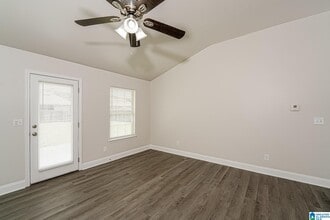 955 Clover Ave in Odenville, AL - Foto de edificio - Building Photo
