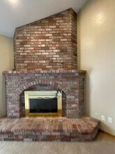 605 E Babcock Ave in Visalia, CA - Building Photo - Building Photo