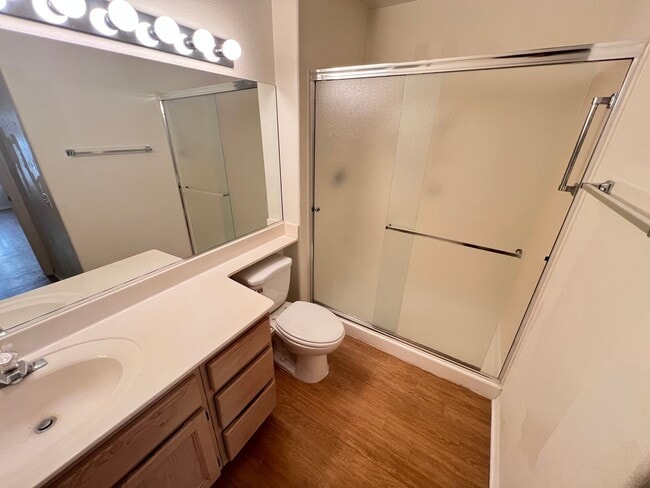2227 Hallston St in Las Vegas, NV - Building Photo - Building Photo