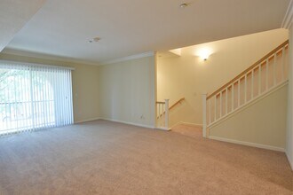 2067 Sonador Commons in San Jose, CA - Building Photo - Building Photo