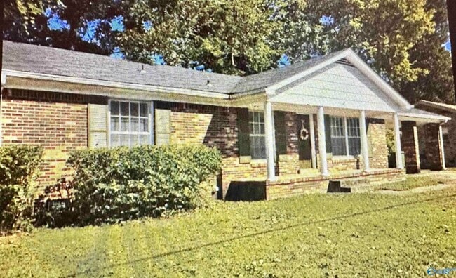 property at 326 Drake Ave SW