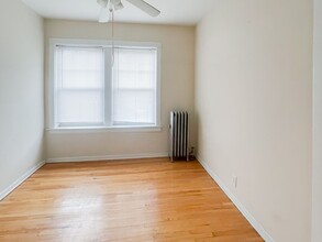 1916 W Winona St, Unit 3 in Chicago, IL - Building Photo - Building Photo