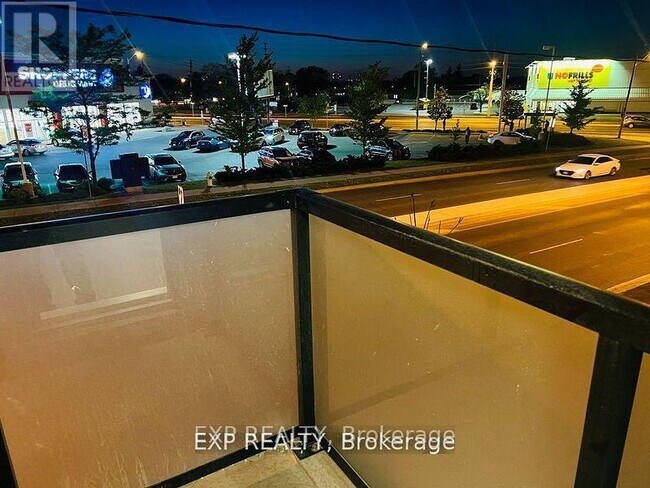 1081 Danforth Rd in Toronto, ON - Building Photo - Building Photo