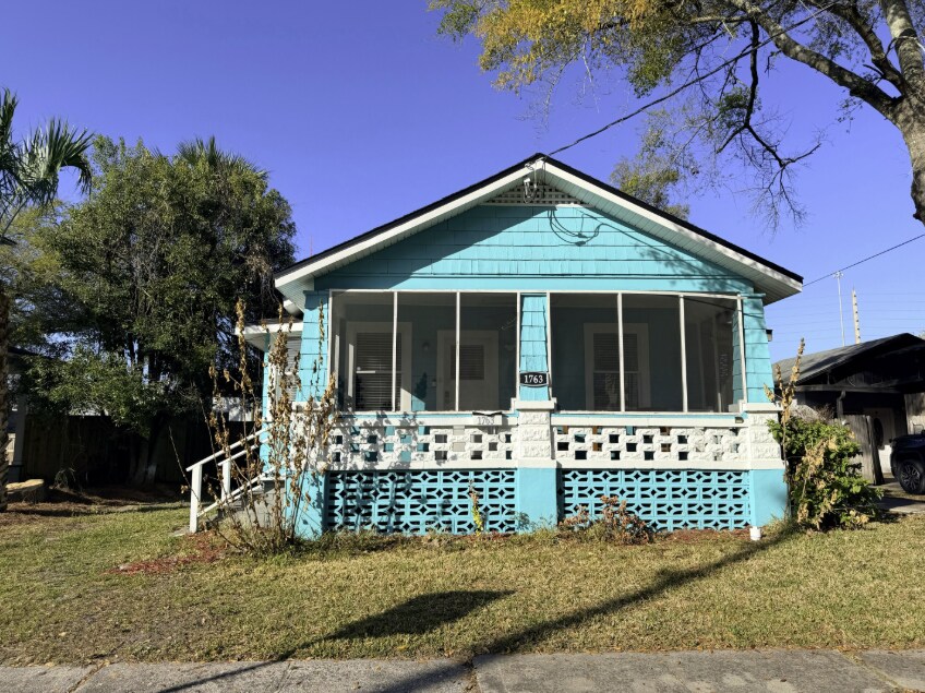 1763 Landon Ave in Jacksonville, FL - Foto de edificio