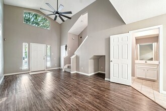 100 Westpark Dr in Conroe, TX - Building Photo - Building Photo