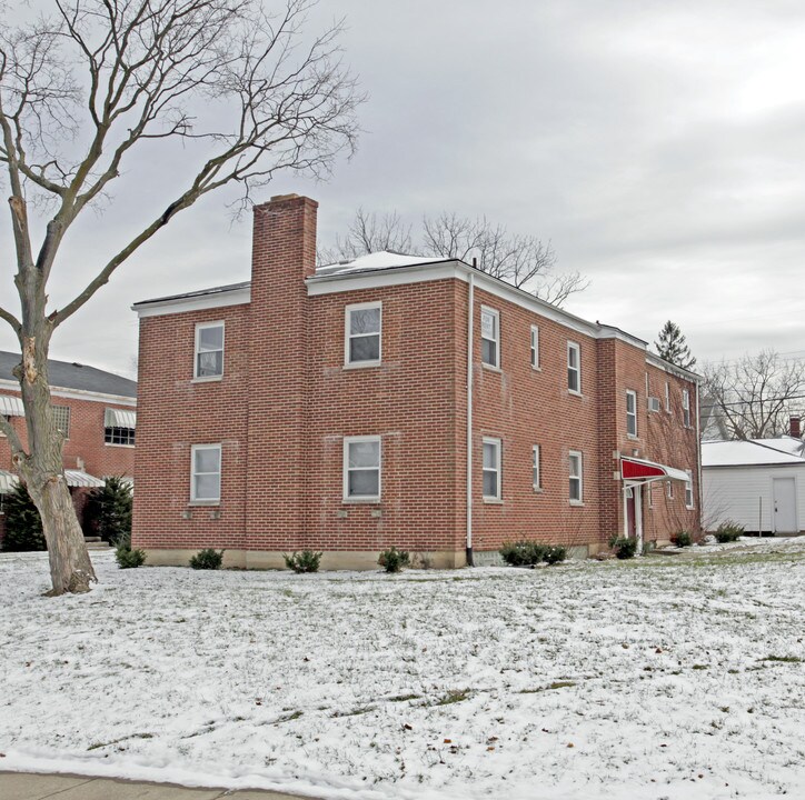 202-208 E Bruce Ave in Dayton, OH - Building Photo