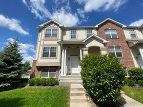 551 George St in Wood Dale, IL - Building Photo - Building Photo