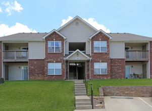 Wellington Manor in Columbia, MO - Building Photo - Building Photo