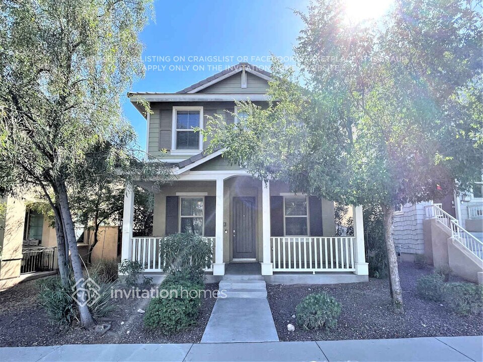 2974 N Clanton St in Buckeye, AZ - Building Photo