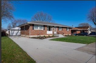 1445 Bernwald Ln in Dayton, OH - Building Photo