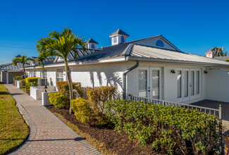 Pilars Harbour in Apollo Beach, FL - Foto de edificio - Building Photo