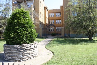 The Overlook in Cincinnati, OH - Building Photo - Building Photo