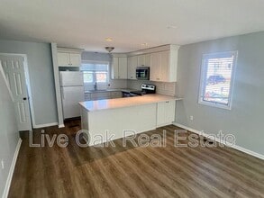 415-34th 1/2 Street in Virginia Beach, VA - Building Photo - Building Photo