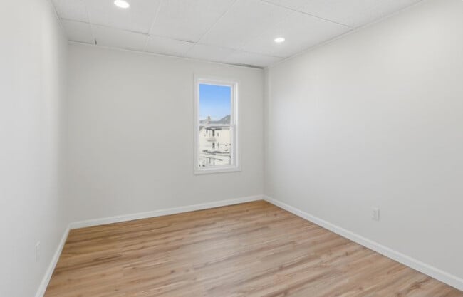 32 Oregon St, Unit 32 Oregon st in Fall River, MA - Building Photo - Building Photo