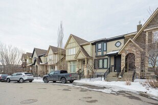 3107 Don Ethell Blvd SW in Calgary, AB - Building Photo