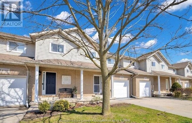 1408 Mickaila Cres in Windsor, ON - Building Photo - Building Photo