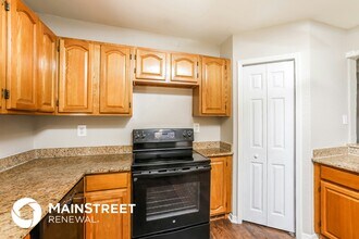 1442 Lakecrest Dr in Apopka, FL - Building Photo - Building Photo