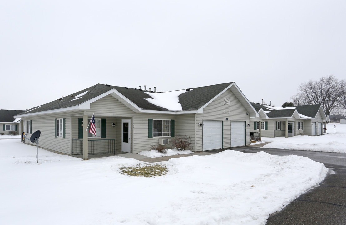 Cottages of Ellsworth in Ellsworth, WI - Foto de edificio