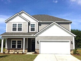 104 Stagecoach Ln in Summerville, SC - Building Photo