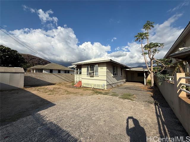 87-238-238 Farrington Hwy in Waianae, HI - Building Photo