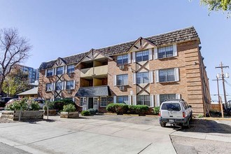 Observatory Park Apartments in Denver, CO - Foto de edificio - Building Photo