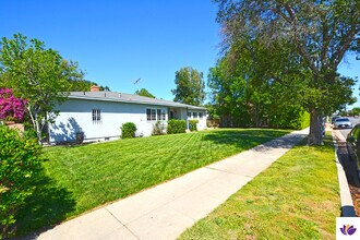 7061 Louise Ave in Van Nuys, CA - Building Photo - Building Photo