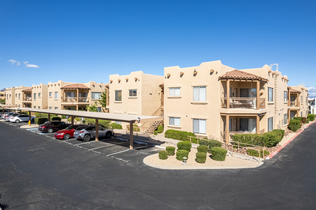 Casa Bella Ii in Fountain Hills, AZ - Foto de edificio - Building Photo