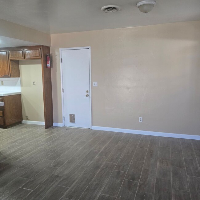 4612 Posada Ave in Bakersfield, CA - Building Photo - Building Photo