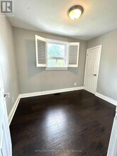 137 Manning Ave in Hamilton, ON - Building Photo - Building Photo