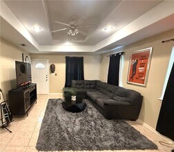 1803 Bronze in Pharr, TX - Building Photo - Building Photo
