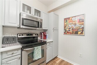 23501 Alamanda Dr in Bonita Springs, FL - Building Photo - Building Photo