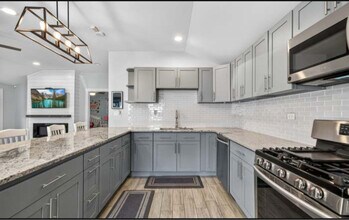 14928 Walnut Dr in Deerfield, IL - Building Photo - Building Photo