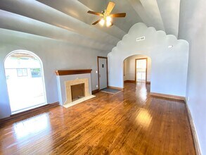 1801 N Woodward Ave in Oklahoma City, OK - Building Photo - Building Photo