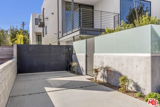 2019 Barry Ave in Los Angeles, CA - Building Photo - Building Photo
